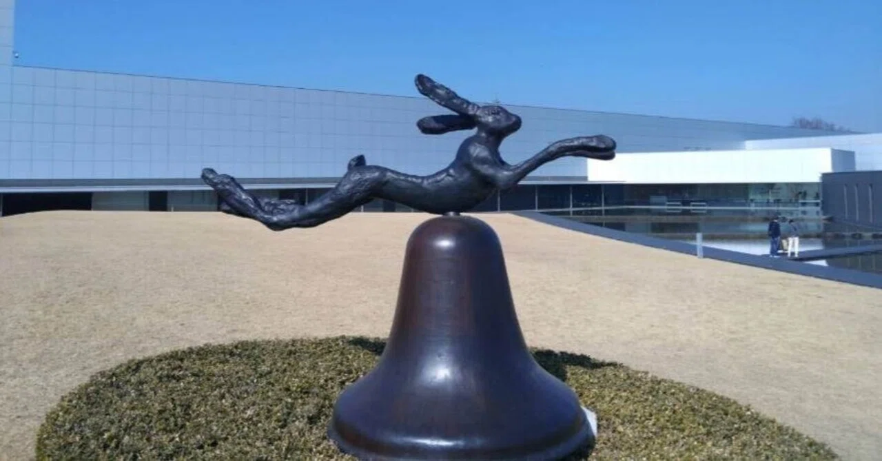動物彫刻って。フランソワ・ポンポンのシロクマ】 群馬県立館林美術館
