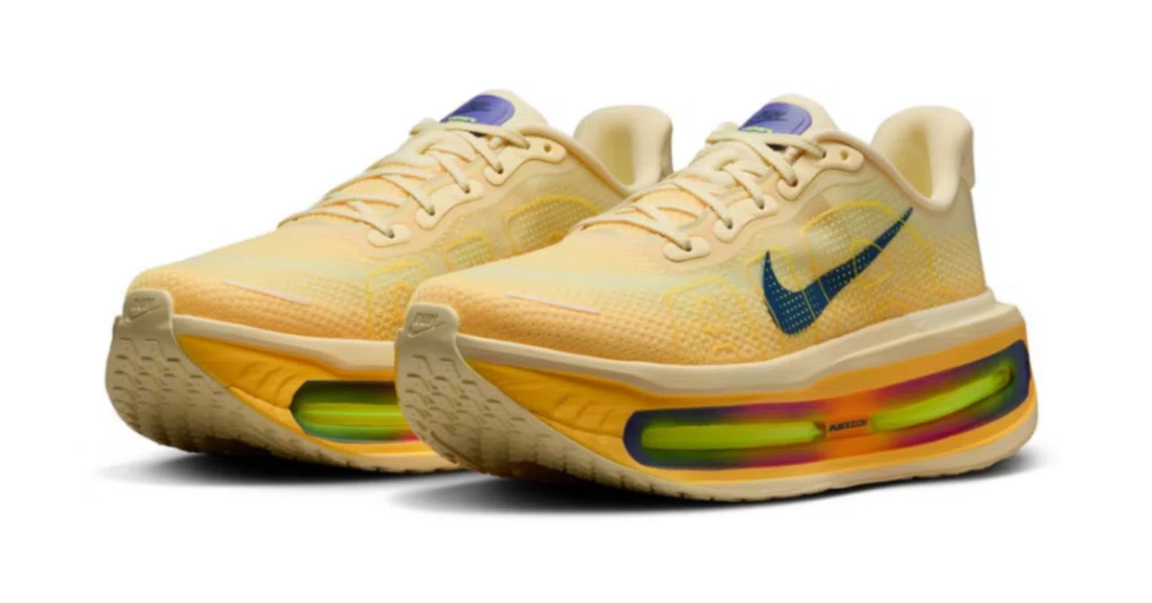 NIKE(ナイキ)ランニングシューズボメロプレミアムの販売店やレビュー 