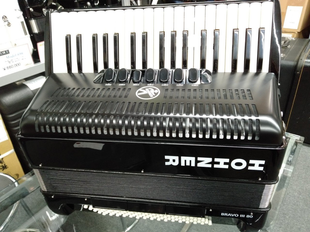 中古】HOHNER BRAVOⅢ80|アコーディオン横丁 中古】HOHNER BRAVOⅢ80|アコーディオン横丁