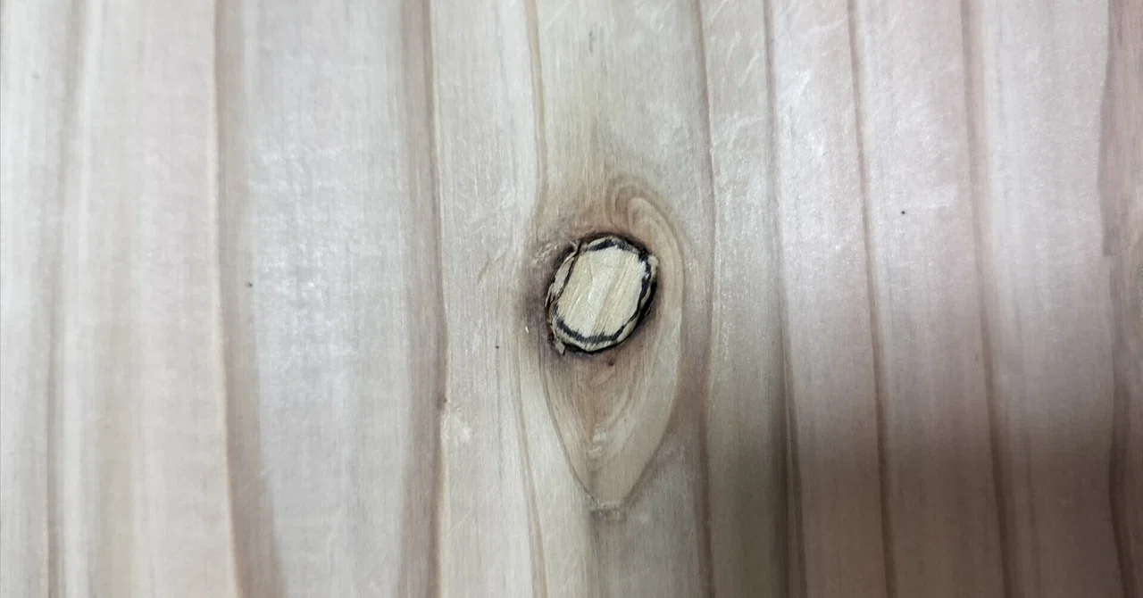 【DIY】自分にあった机をつくろう(凸凹を埋める)|つくろう🎣遊びの設計図