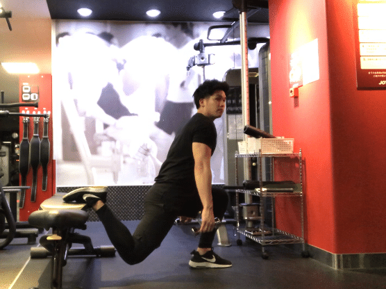 ブルガリアンスクワットで膝が内側に入らないようにするためには Shunya Note