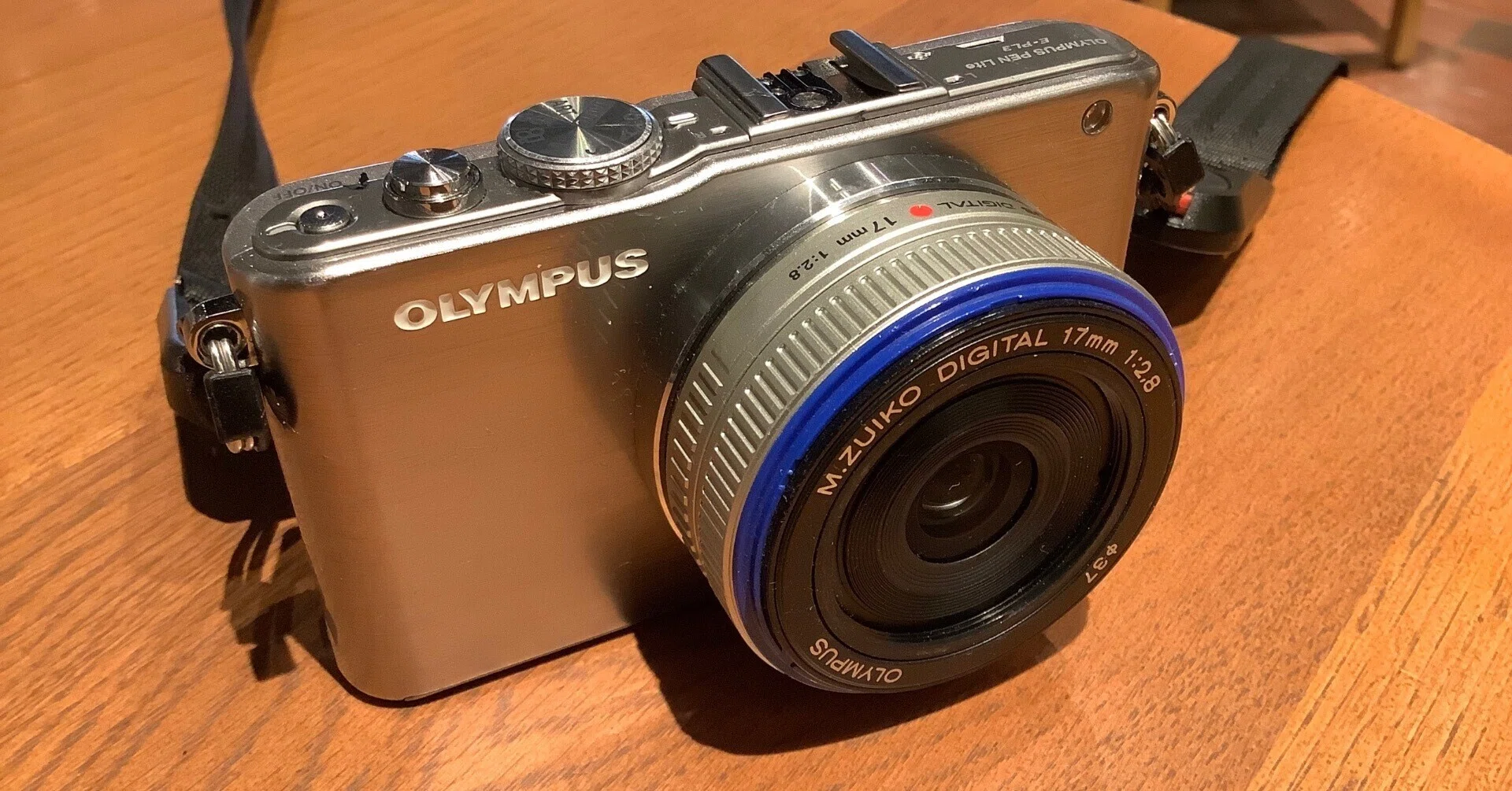 olympus pen e-pl3 単焦点レンズ付 20231220 Olympus PEN E-PL3に17mmパンケーキレンズで｜Ryuma