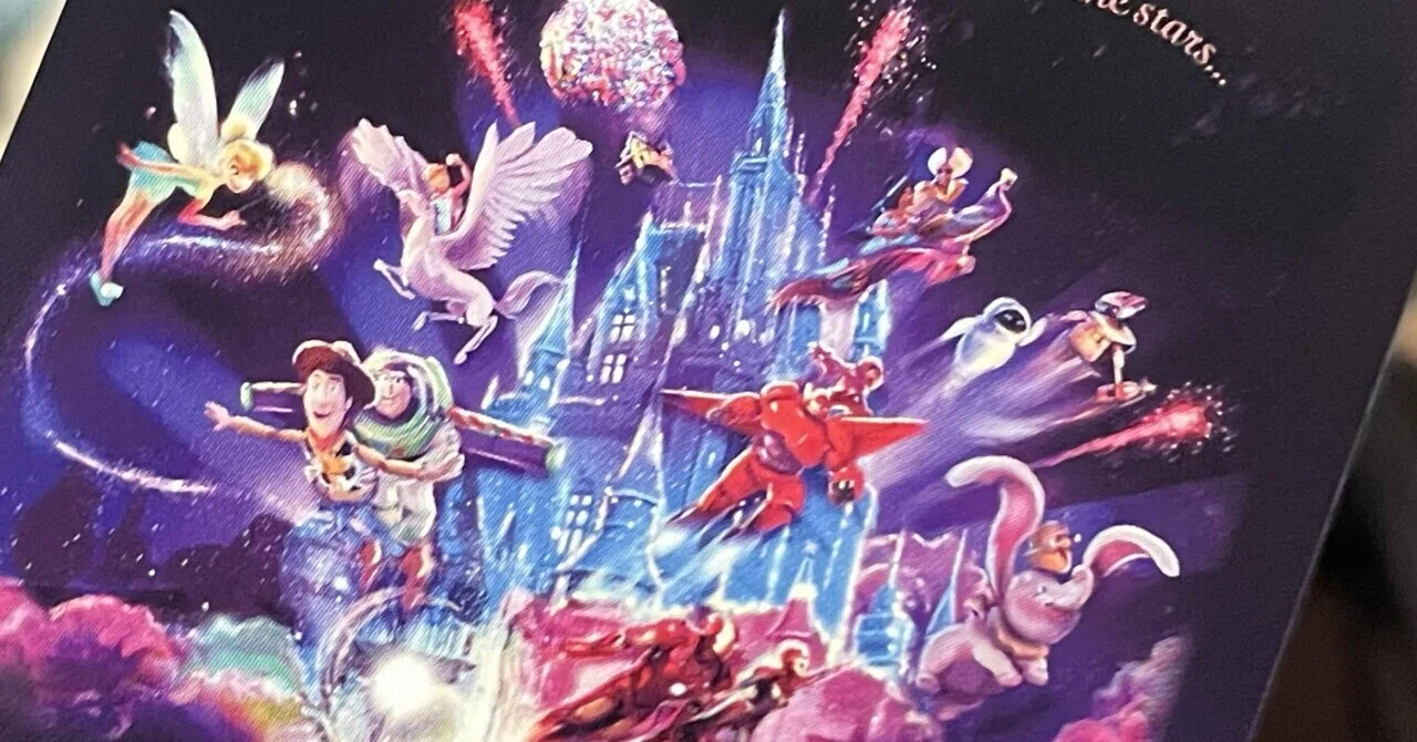 Reach for the Starsはディズニープラス宣伝プロジェクション
