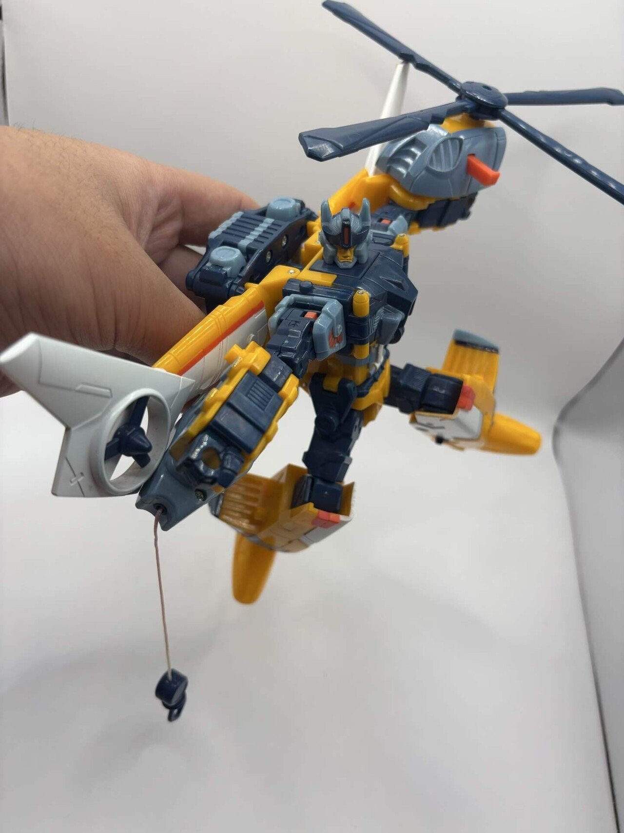 ヘリの優男コンボイとガルバトロンに改造された男[ギャラクシー