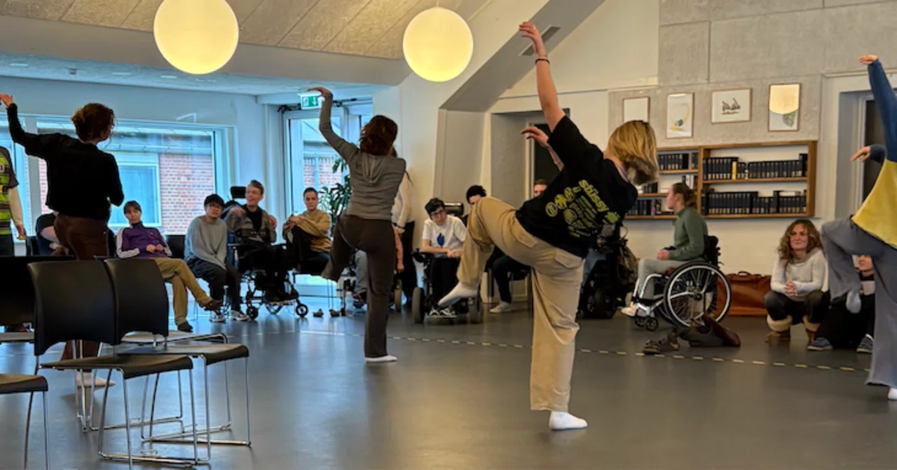 🇩🇰 Building a Stage Together | Day 51 of Studying in Denmark｜あき/..AKI