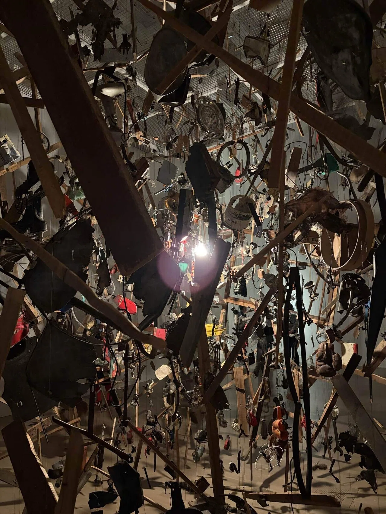 YBA&BEYOND 世界を変えた90s 英国アート」|2026.2.15.|藍沢紗夜 YBA&BEYOND 世界を変えた90s 英国アート」|2026.2.15.|藍沢紗夜