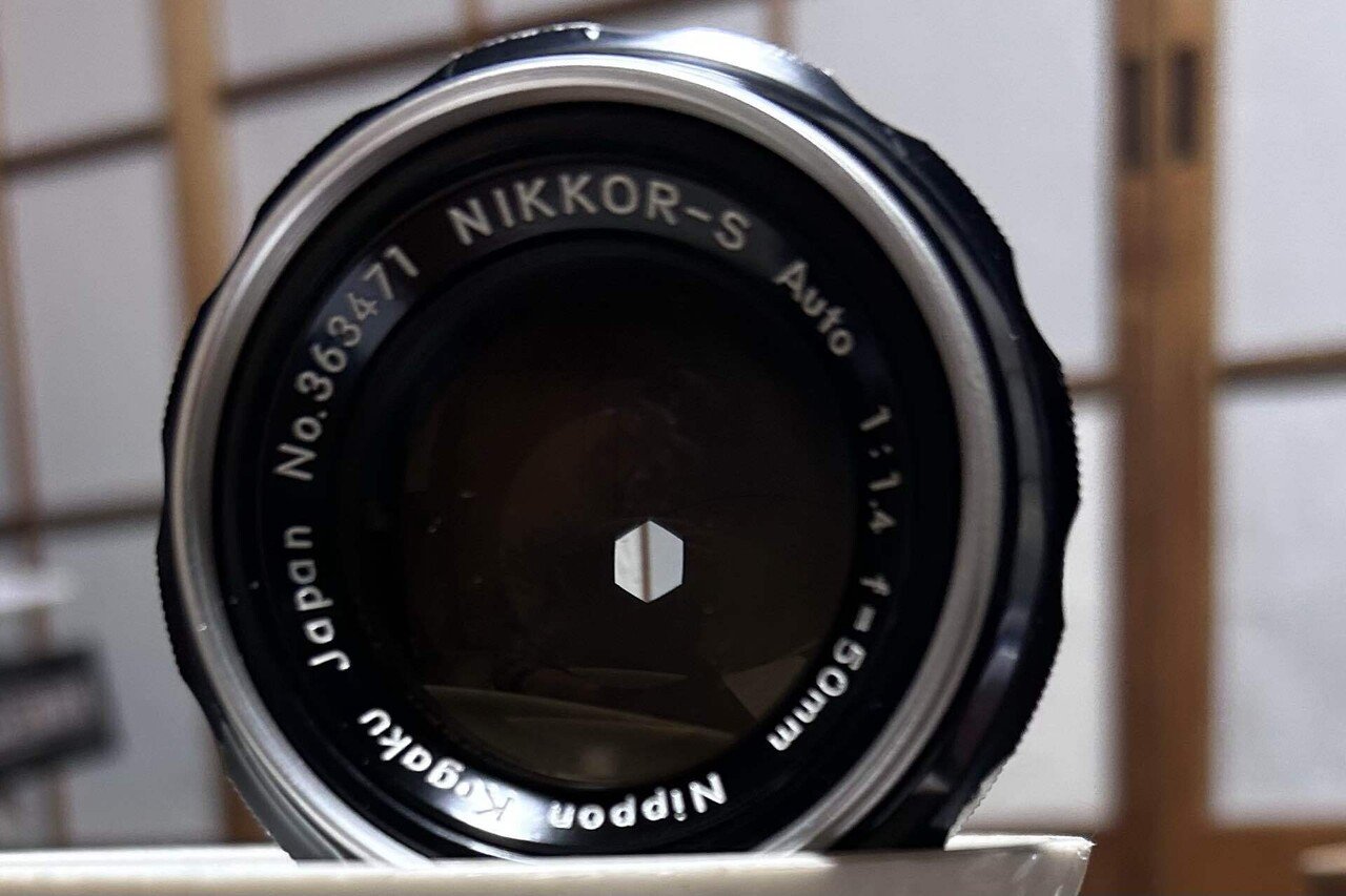 ふたつの単焦点レンズ｜SuzukenSambar