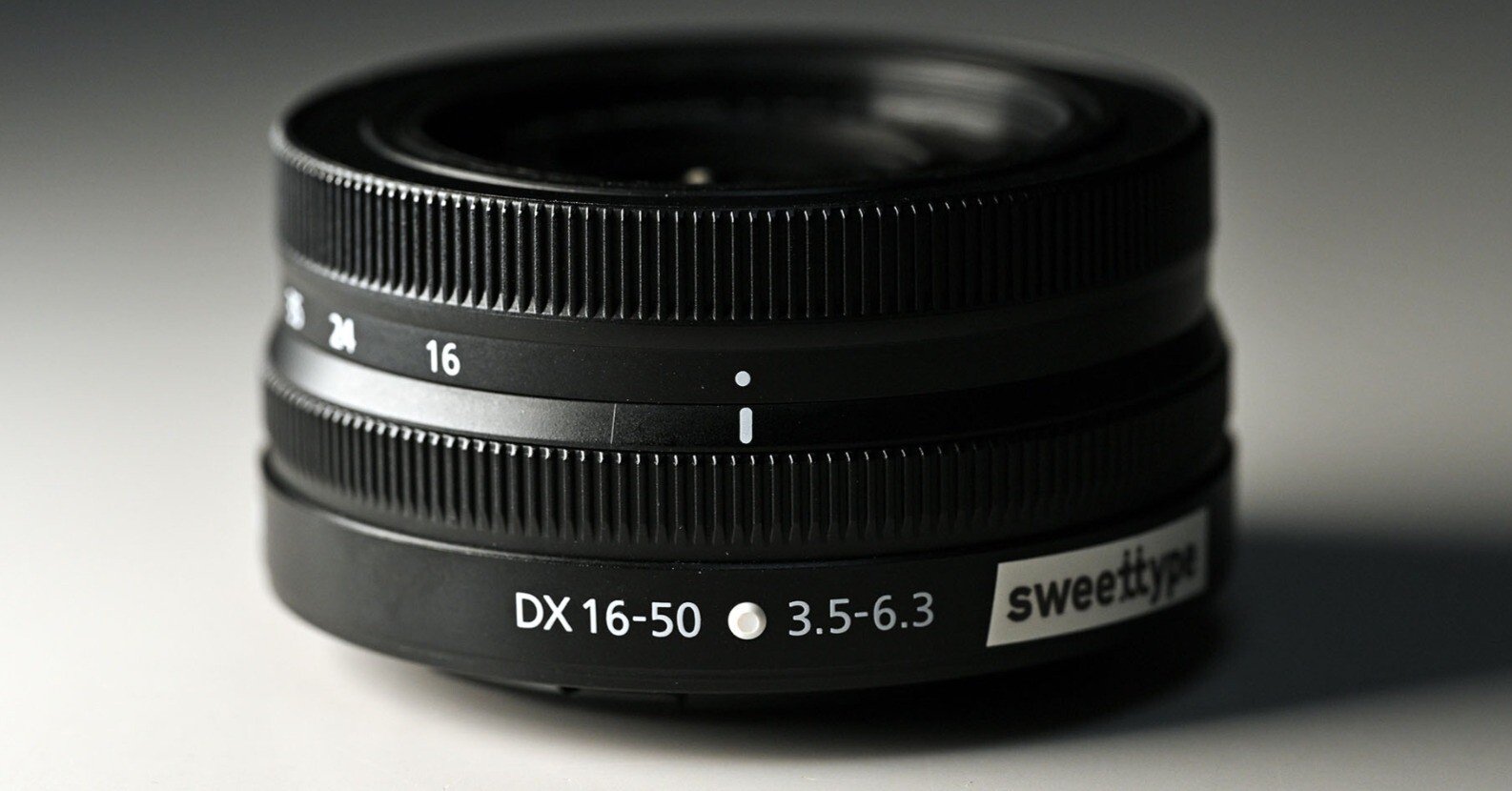 NIKKOR Z DX 16-50mm f/3.5-6.3 VRのレビュー｜Sweettype