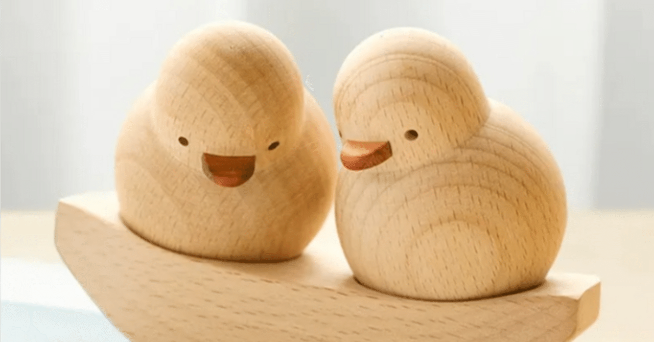 木製置物 アヒルの揺り置物 ペアセット｜木彫り置物で彩る-賢い
