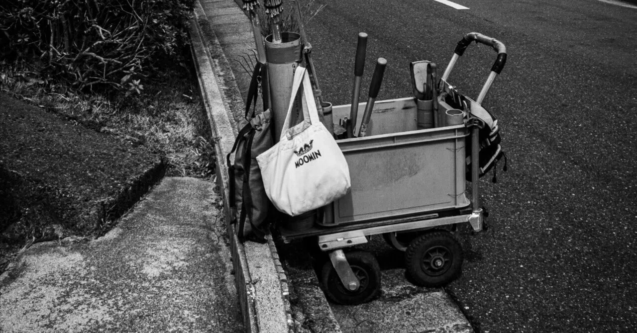 20260225 今日の縦位置10枚 モノクロで・・・OLYMPUS PEN E-PL3