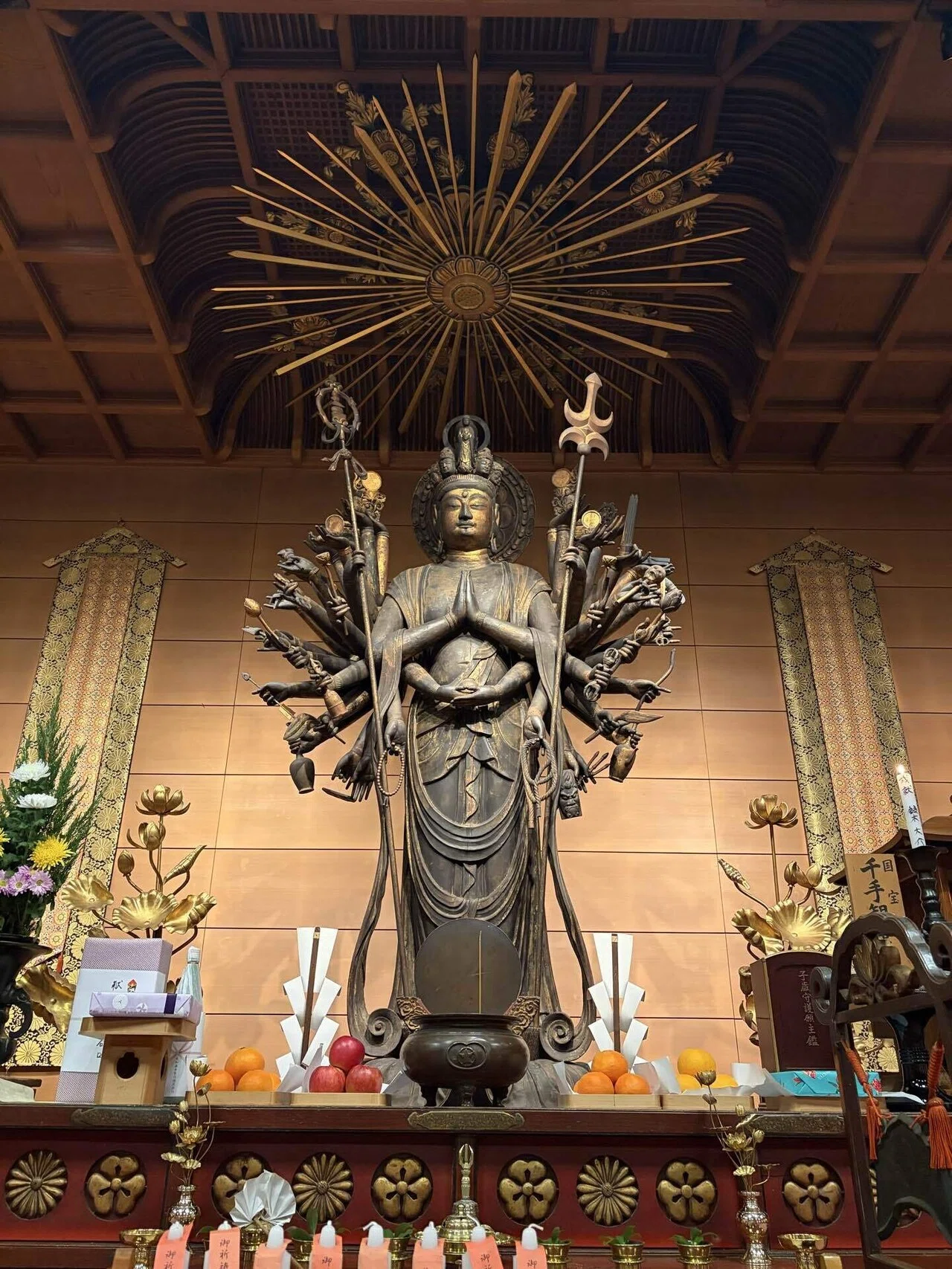 道成寺 ～安珍清姫の悲恋物語と四体の千手観音菩薩～｜Sun-Tah