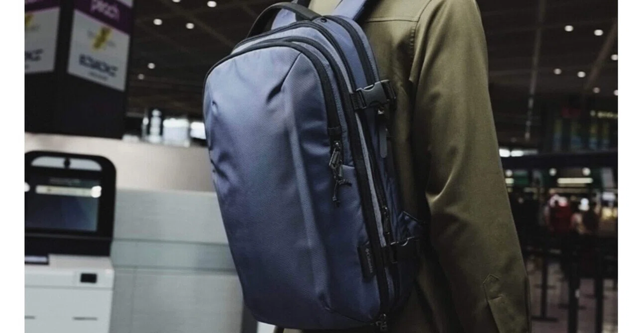 出張もこれ1つ。コロンビア「タイガーブルック20L+」が、黒リュックに 