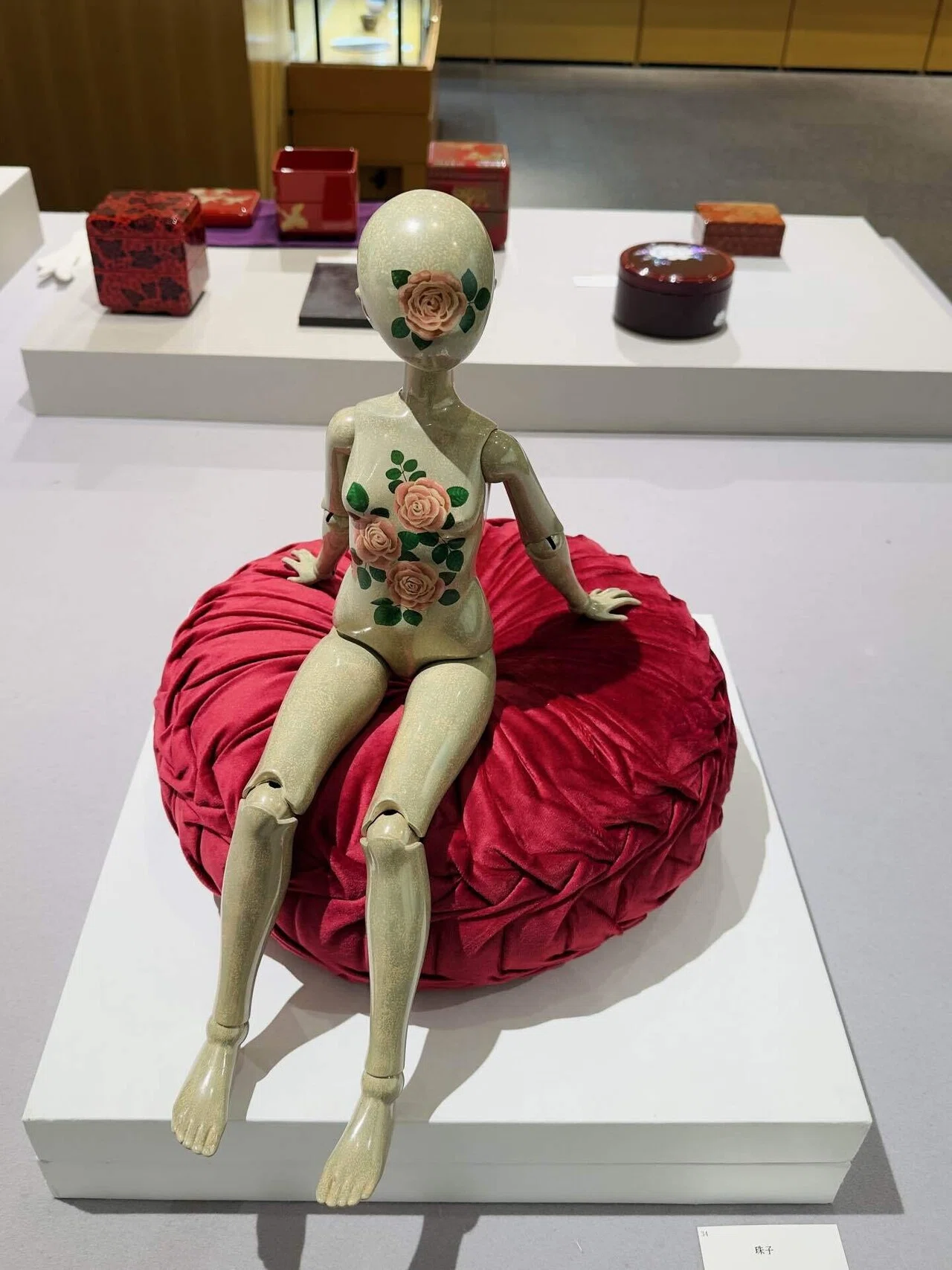 漆芸家 黒澤理菜「更紗」漆彩パネル 28cm角 真作 現代工芸 落款有 黒沢理菜漆芸展｜YK_ukasagi