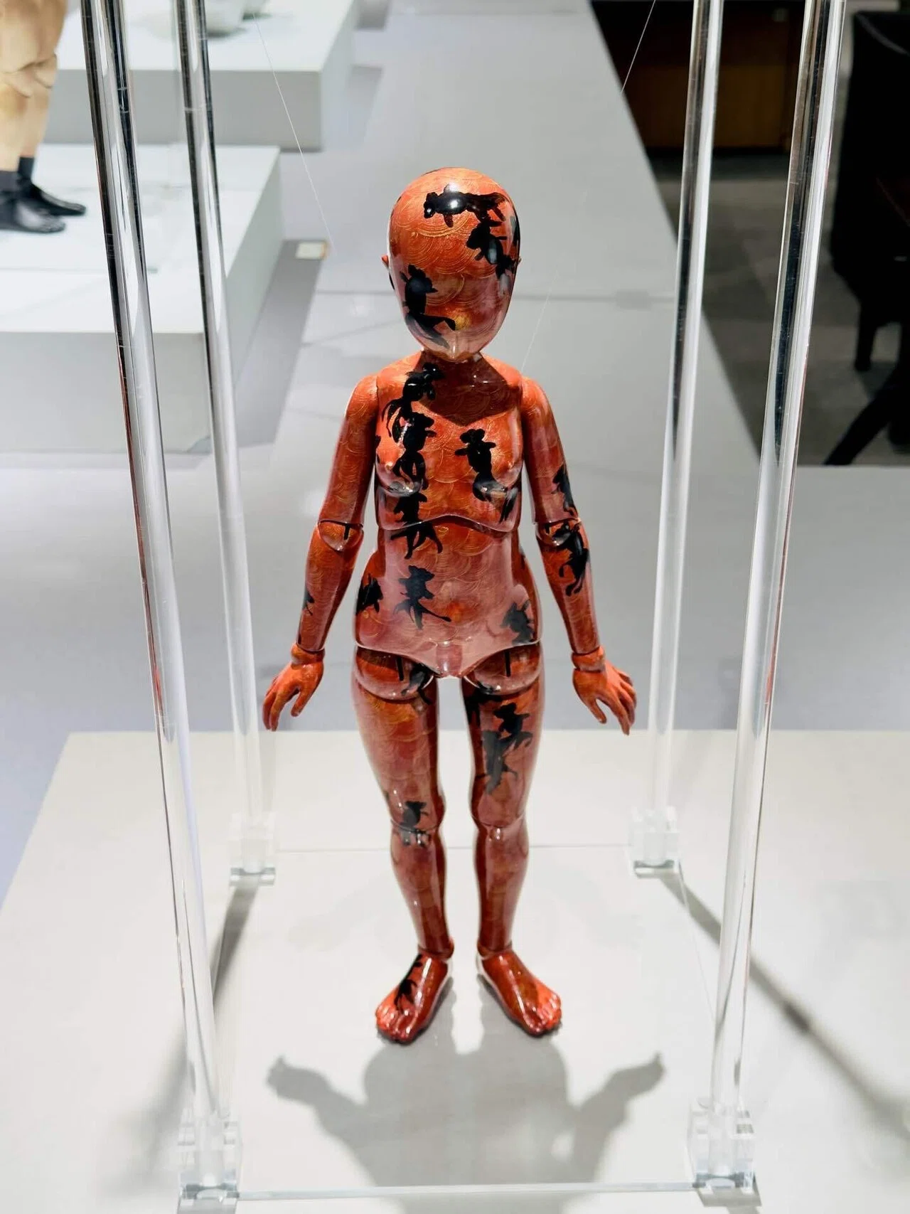漆芸家 黒澤理菜「更紗」漆彩パネル 28cm角 真作 現代工芸 落款有 黒沢理菜漆芸展｜YK_ukasagi