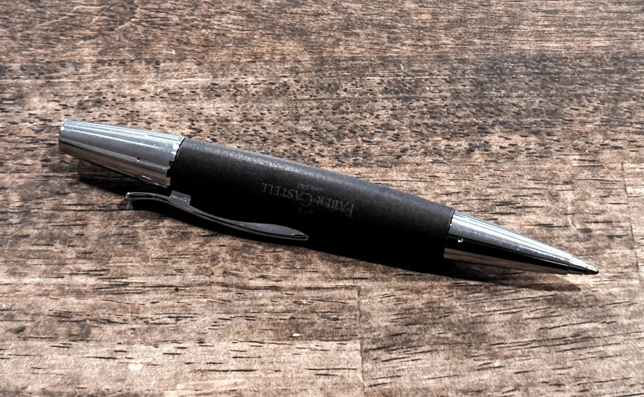 愛用の一本｜【Faber-Castell エモーション 梨の木】ボールペンの魅力