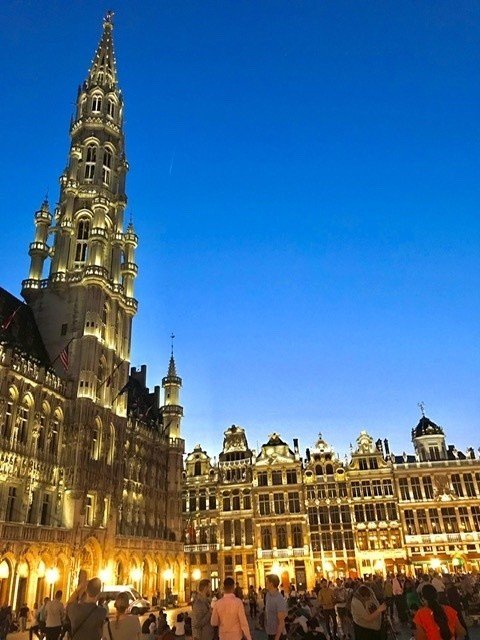 海外女一人旅で どうにかして安全に夜景を見に行く方法 のりまき Note 海外女一人旅で どうにかして安全に夜景を見に行く方法 のりまき Note
