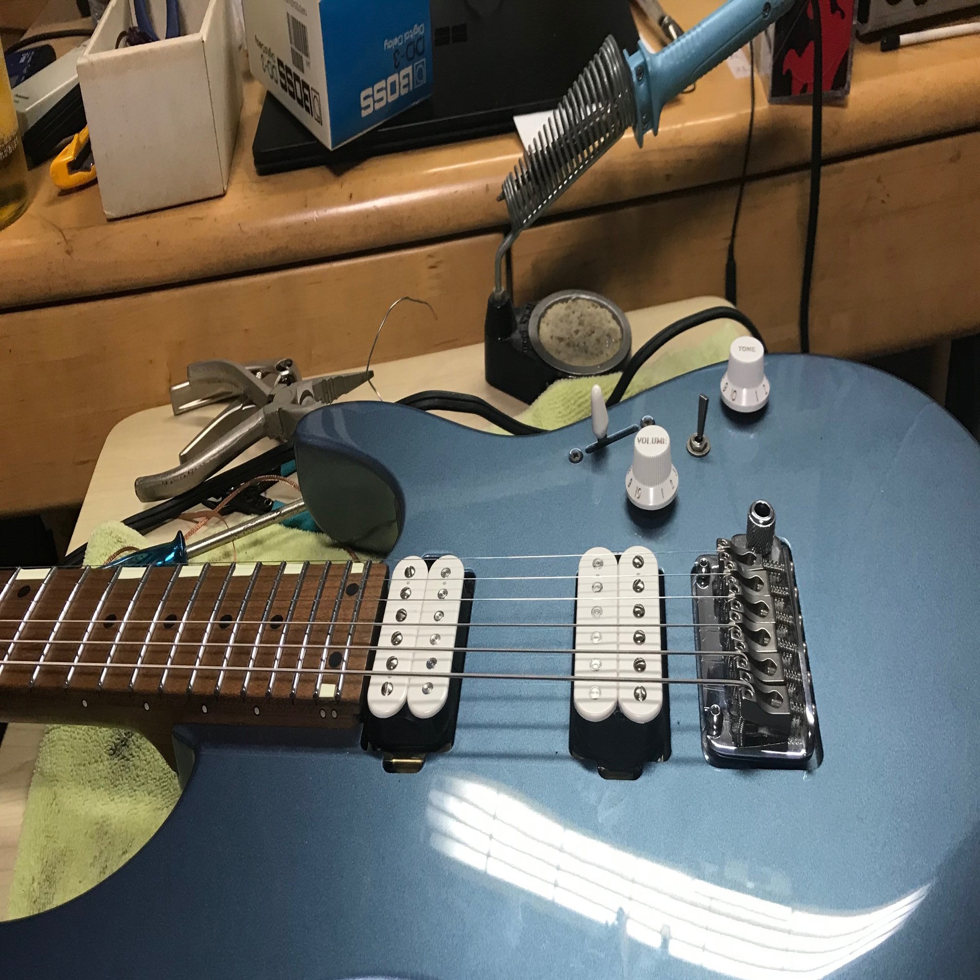 改造】Ibanez AZ ピックアップ交換 Pt.2｜あんどりゅ