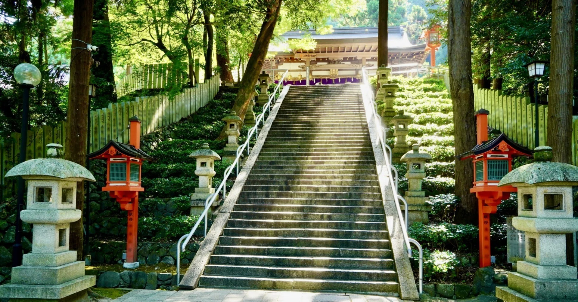 枚 岡 神社