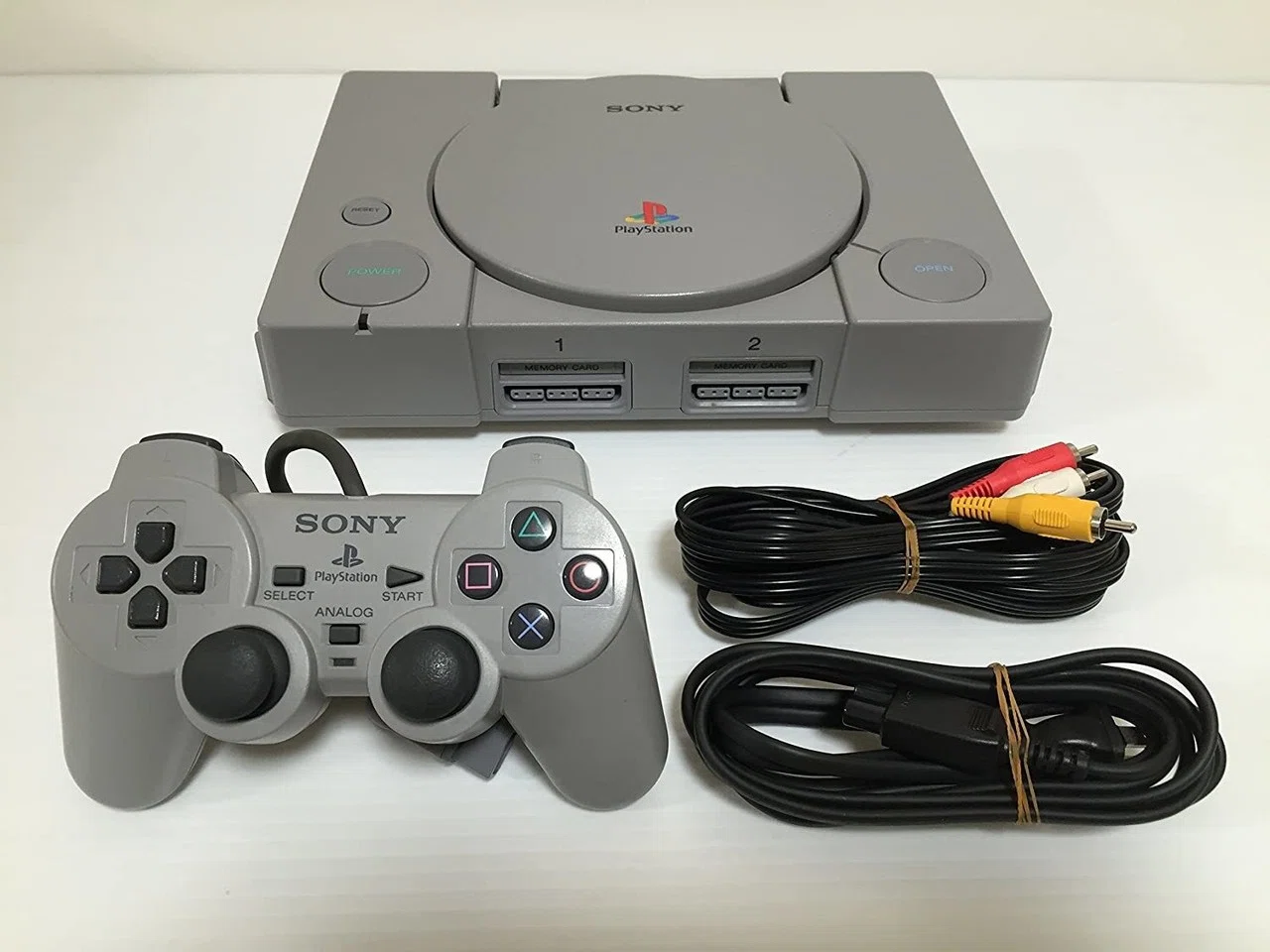 SONYの家庭用ゲーム機「プレステ1」の種類と見分け方（ゲームせどり