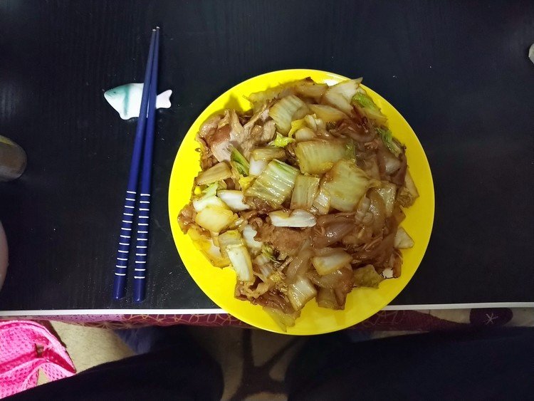 今日の朝ご飯です。白菜豚炒め。美味しかったです。ごちそうさまでした