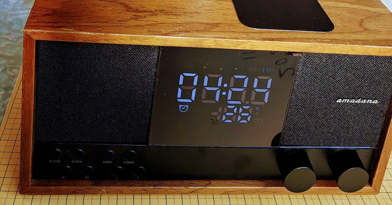 こんなのばっかり聴いてます。アマダナFMクロックラジオ RC20 その1