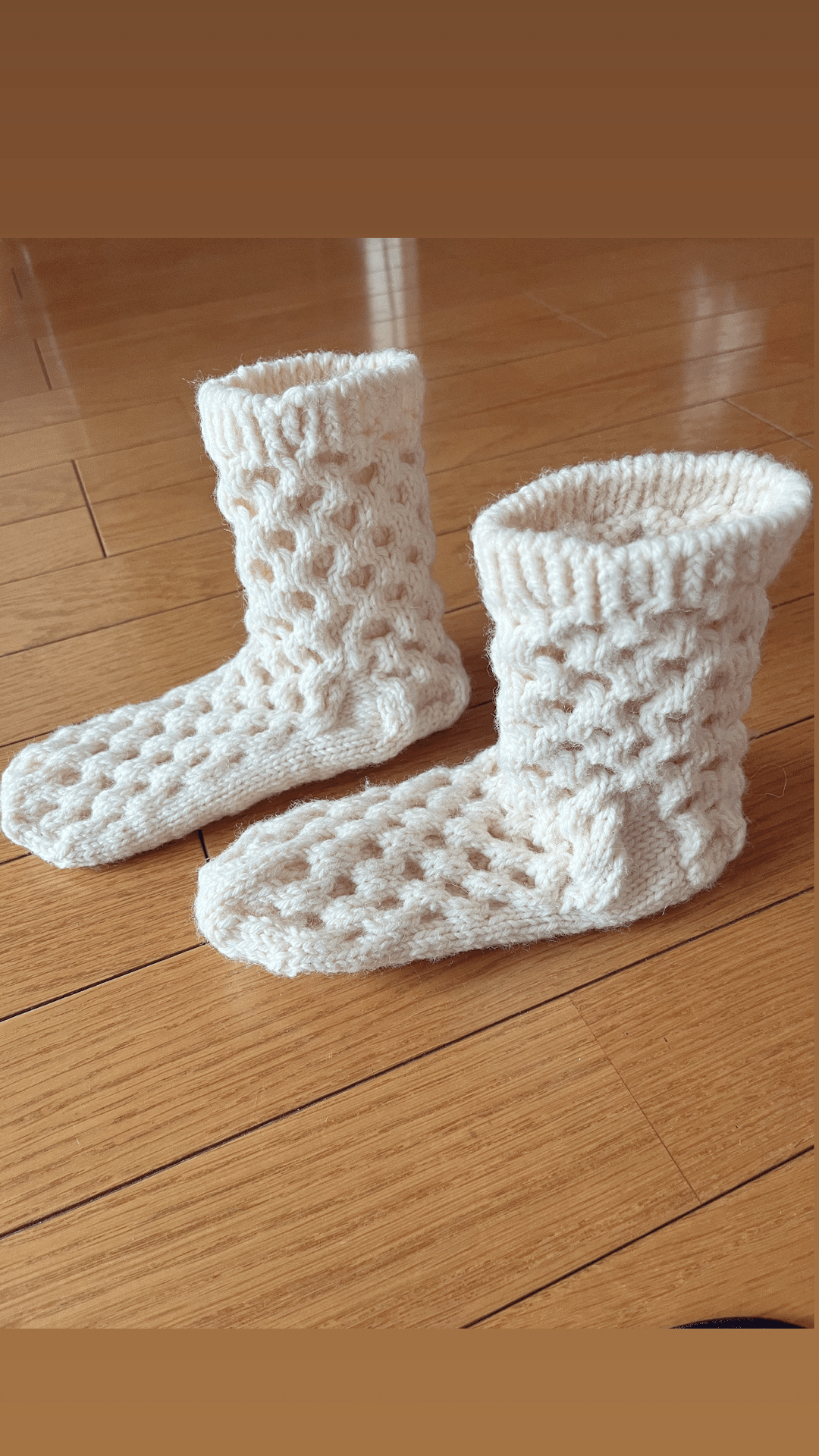 アランにハマった時のハニカム靴下｜CREAM MANA CAN