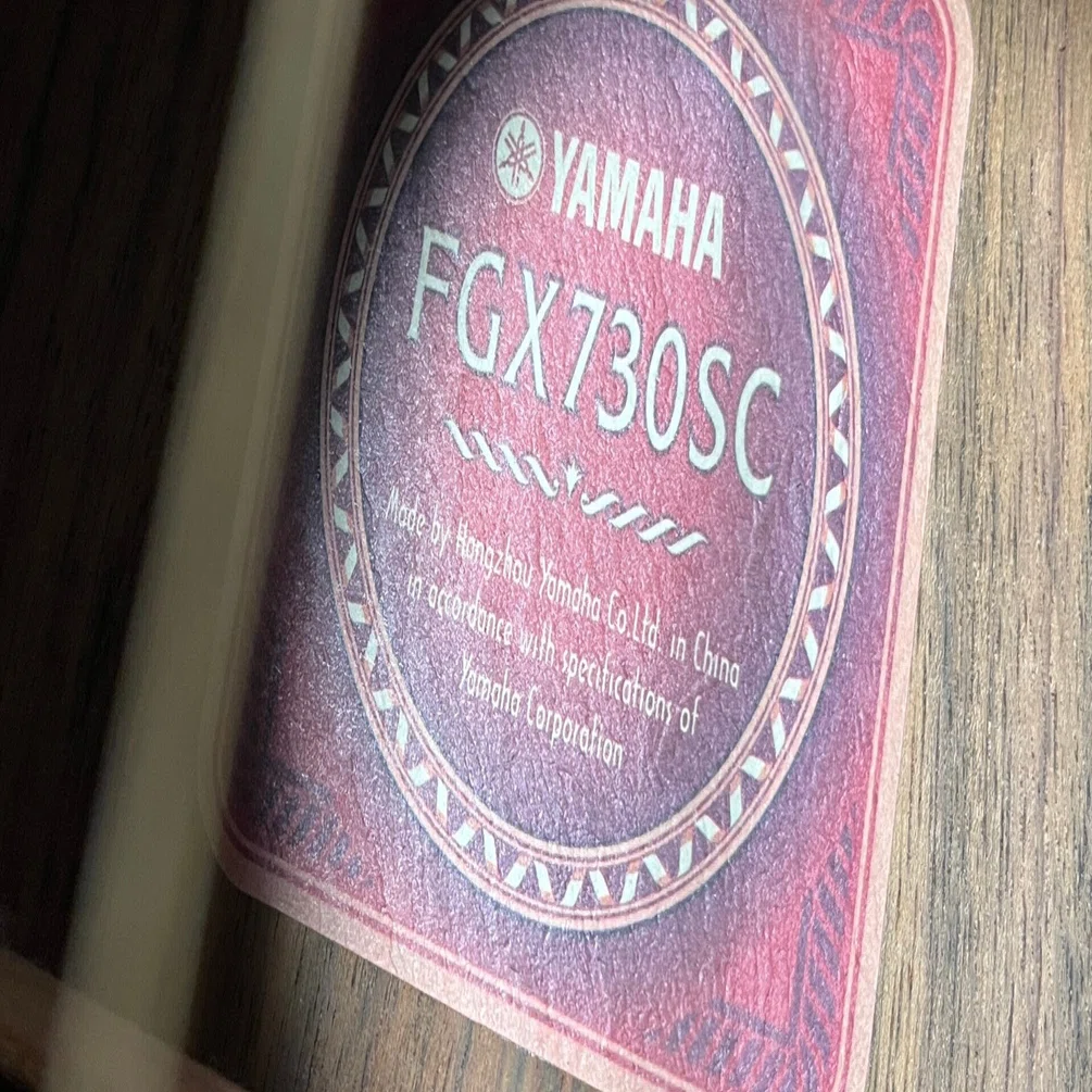 ヤマハFGX730SC トップ単板 スプルース サイド・バック ローズウッド合板 ヤマハFGX730SC トップ単板 スプルース サイド・バック ローズウッド