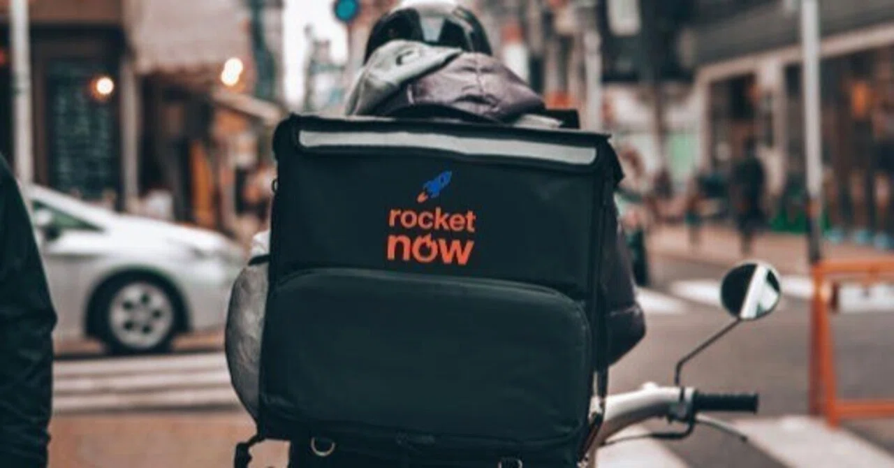 デリバリーバッグ ロケットナウ★激レア★（公式ロゴ入り）非売品／新品・未使用 ロケットナウ利用約款改定内容がヤ・バ・イ！？｜らいふ
