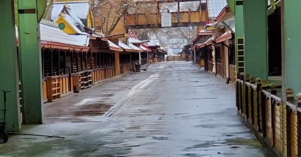 廃墟遊園地で開かれる市場はおそロシアだった 旅の素 Note