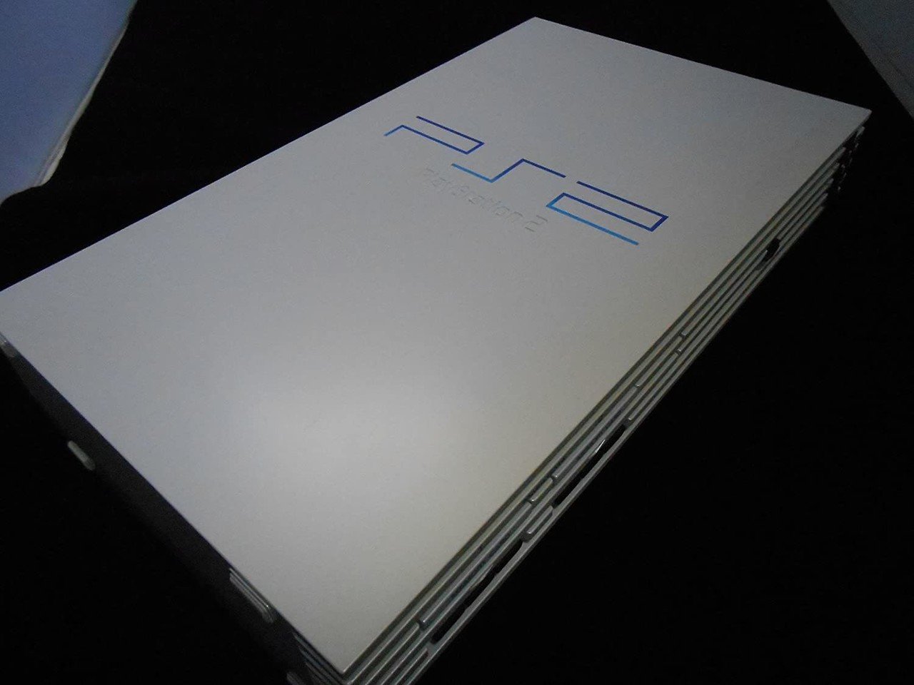 SONYの家庭用ゲーム機「プレステ2（PS2）」の種類と見分け方