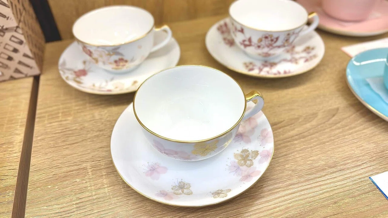 大倉陶園 桜シリーズ ティー・コーヒー碗皿 「初御代桜」のご紹介