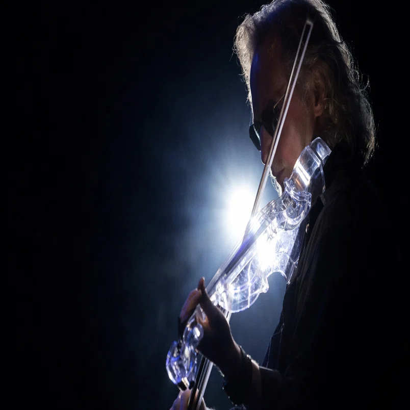 音楽の現場を見に行く#2：エディー・ジョブソン ――ビルボード東京 2月