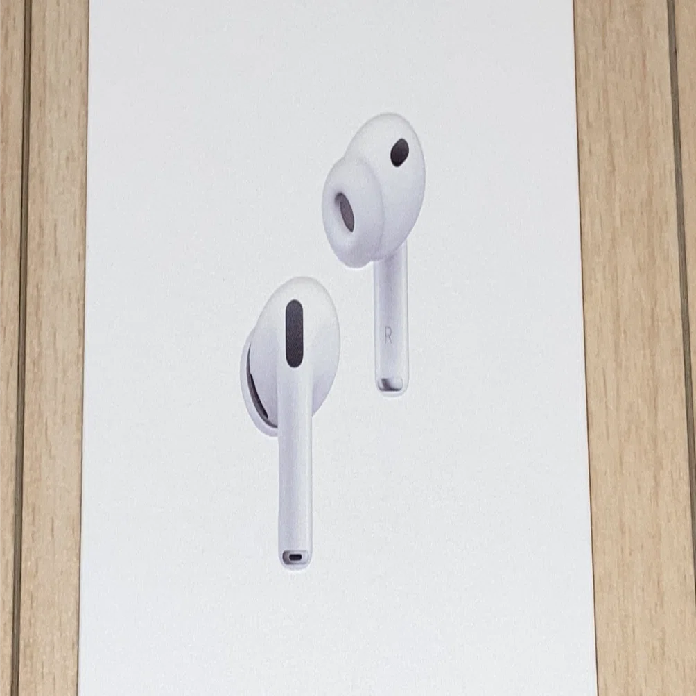 AirPods Portal Fan Mac | 翻訳機能、心拍センサを新搭載 3登場！ Pro AirPods 新品で購入したばかりで、一度も使用していません。 3 Pro イヤホン