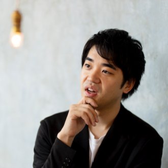 結城東輝(とんふぃ)