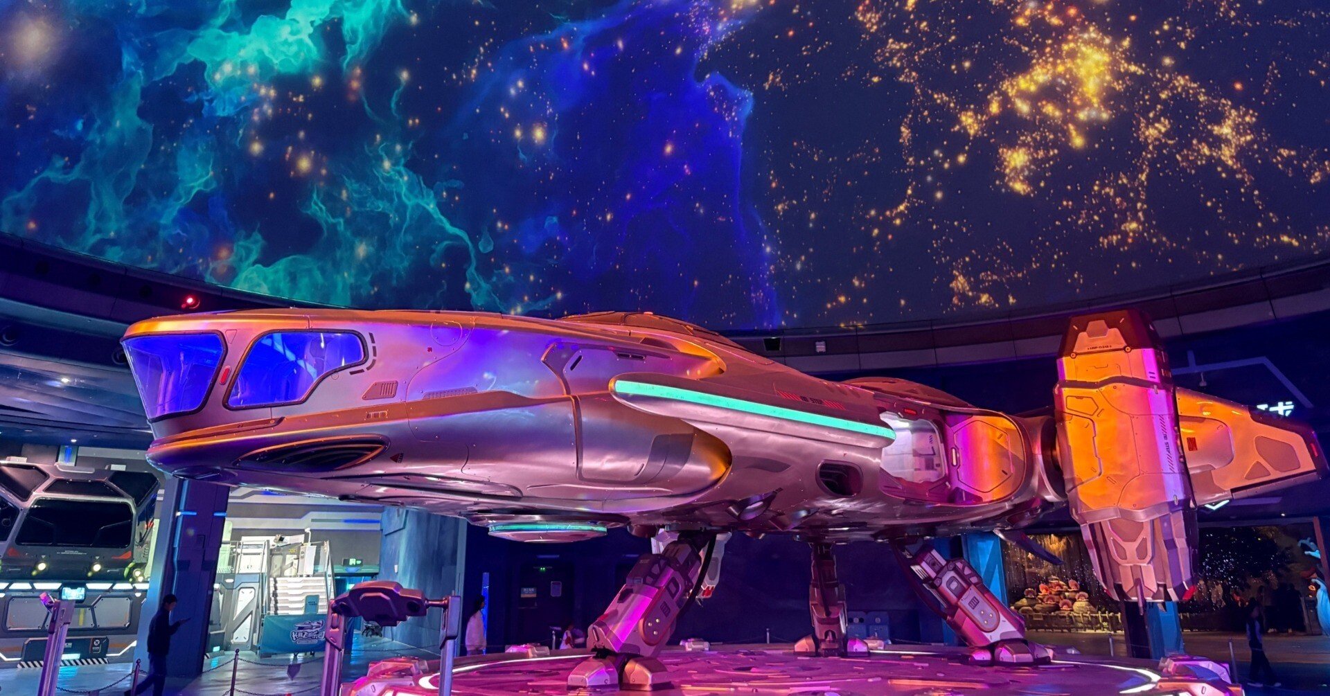 珠海二日目】宇宙船に乗り、夜は国際サーカスへ。スケールが全部『最大