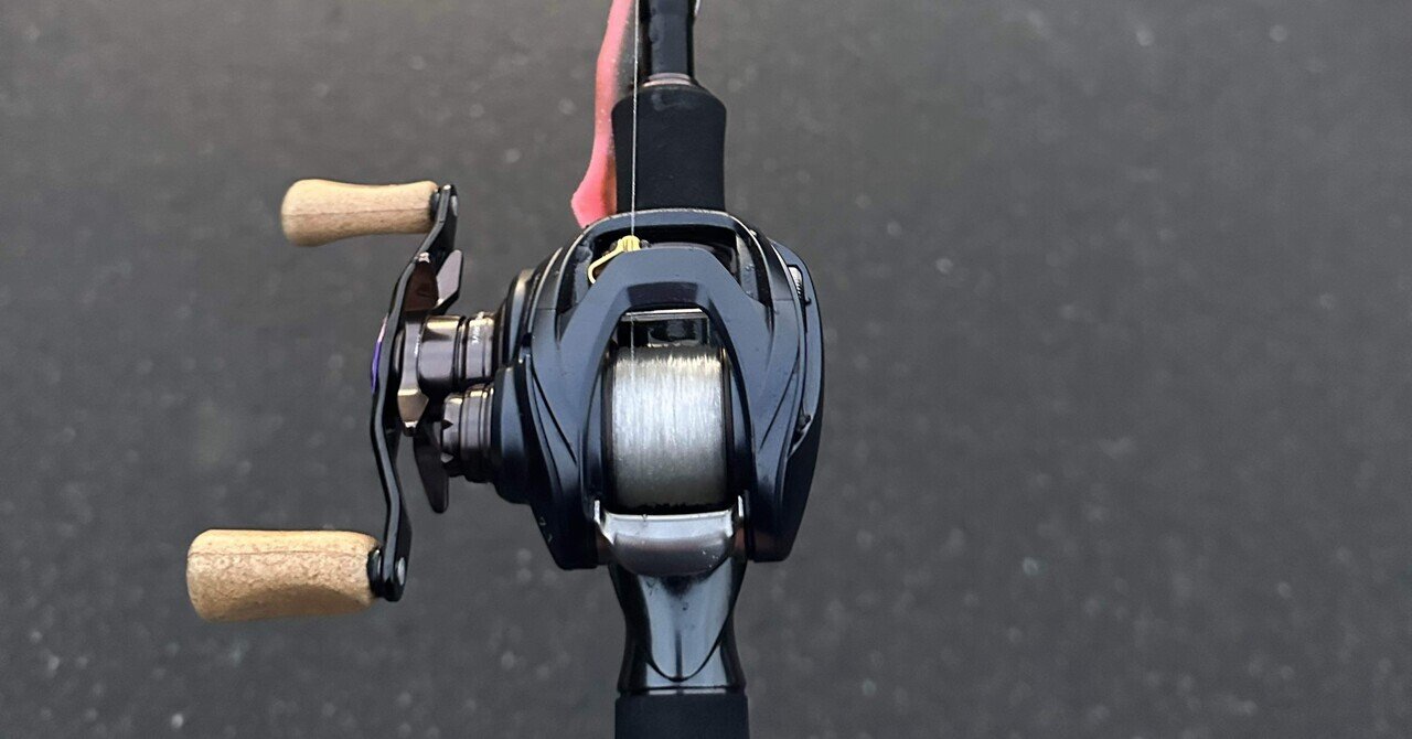 ベイトリール右巻きと左巻きはもう迷わない！使い分けの仕方！｜るいの