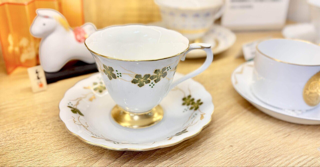 大倉陶園 復刻コレクション コーヒー碗皿「上絵色盛野葡萄」のご紹介 大倉陶園 復刻コレクション コーヒー碗皿「上絵色盛野葡萄」のご紹介