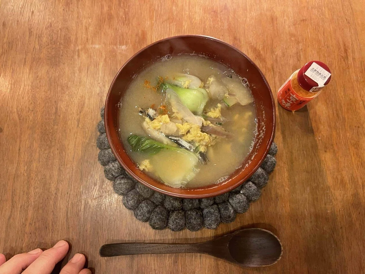 大江屋まかないメシ#333「煮干しと椎茸のお味噌汁」｜SENRI OE 大江千里