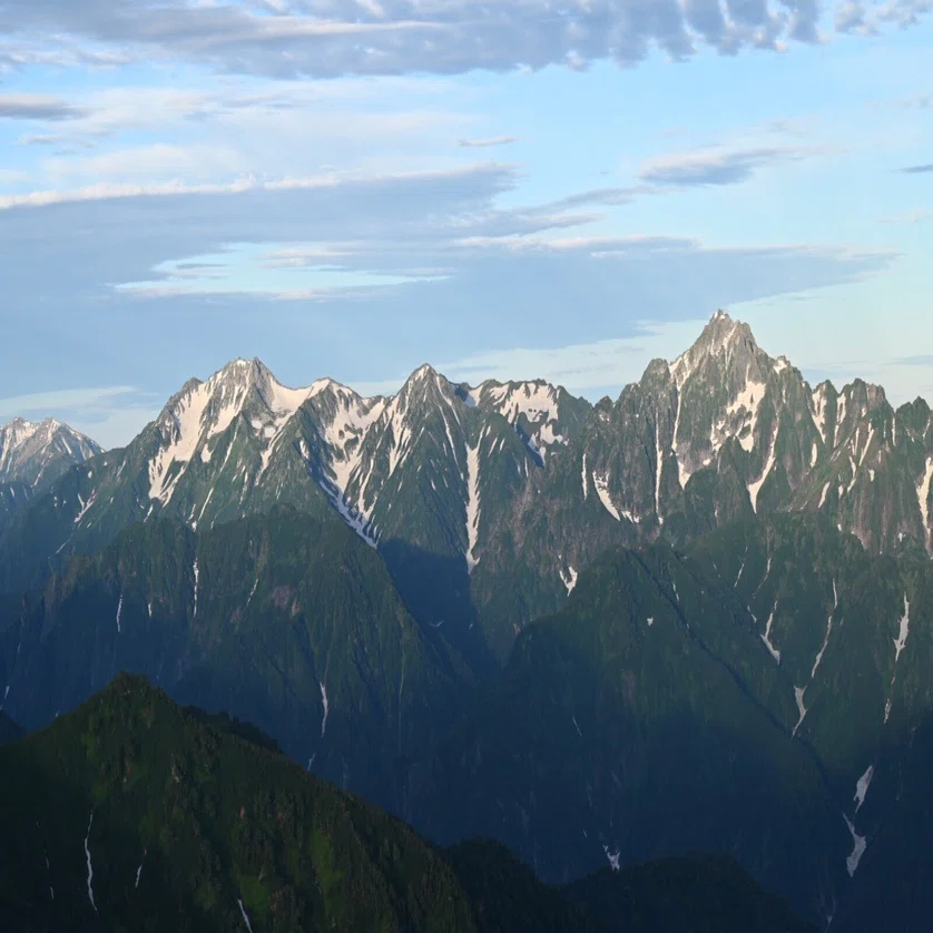 登山でレンズは何本持つべき？7年間フルサイズを担いで出した答え
