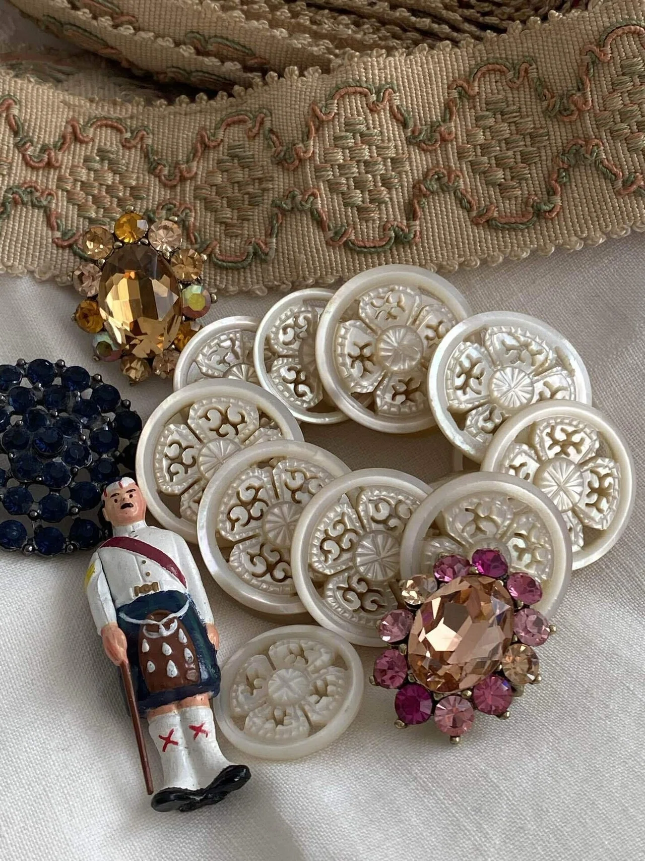 購入可能 フランスアンティークブラウス 手刺繍 貝ボタン ヘムステッチ 