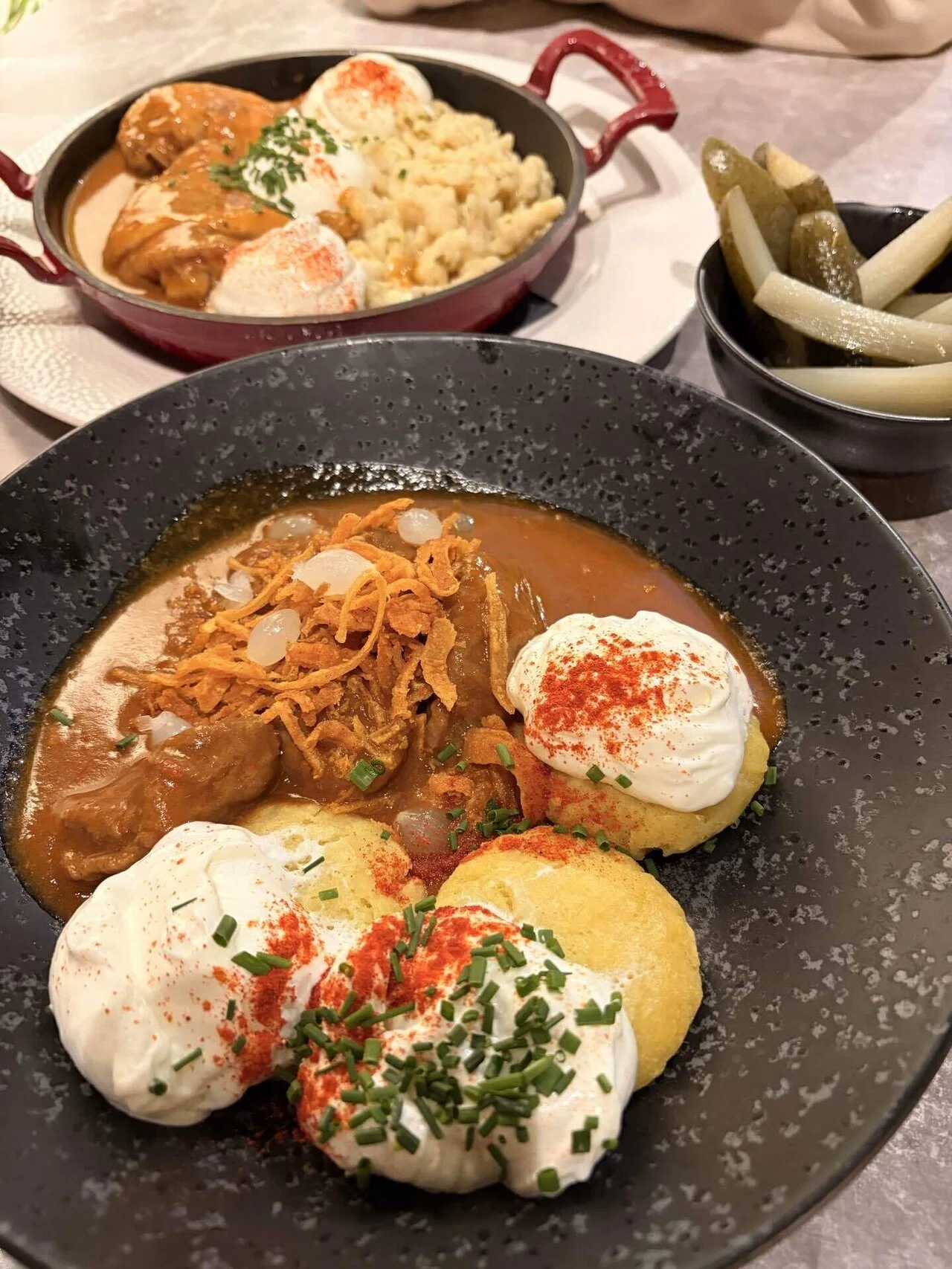 🇭🇺2日目ブダペスト｜英雄広場へ。ハンガリー伝統×現代アレンジ料理を