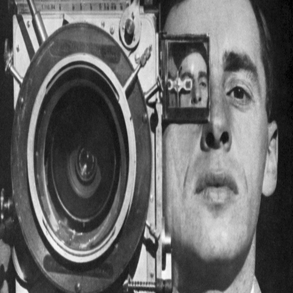 映画史に残るドキュメンタリー / 「カメラを持った男」｜すだちくん