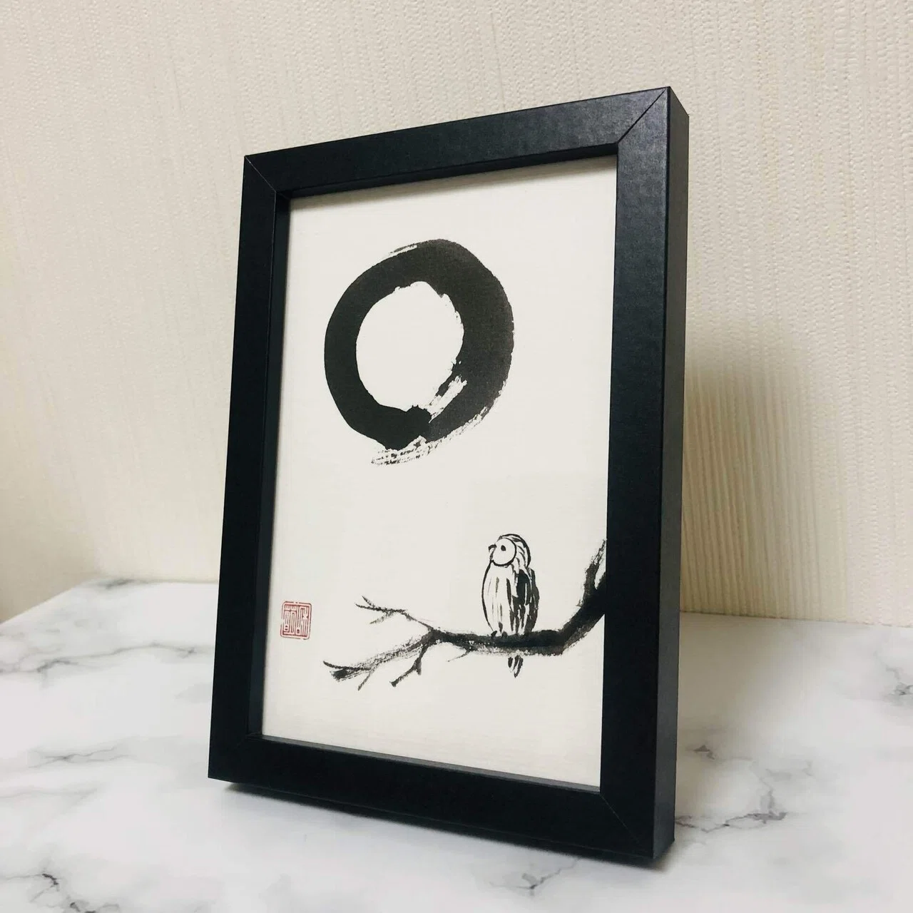 北海道×書道×墨絵】エゾフクロウと円（円相）｜静けさと知性を飾る「禅
