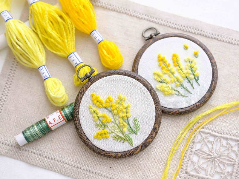 A F Eの多彩な刺繍糸で簡単に作れる花刺繍の制作キット Art Fiber Endo Note
