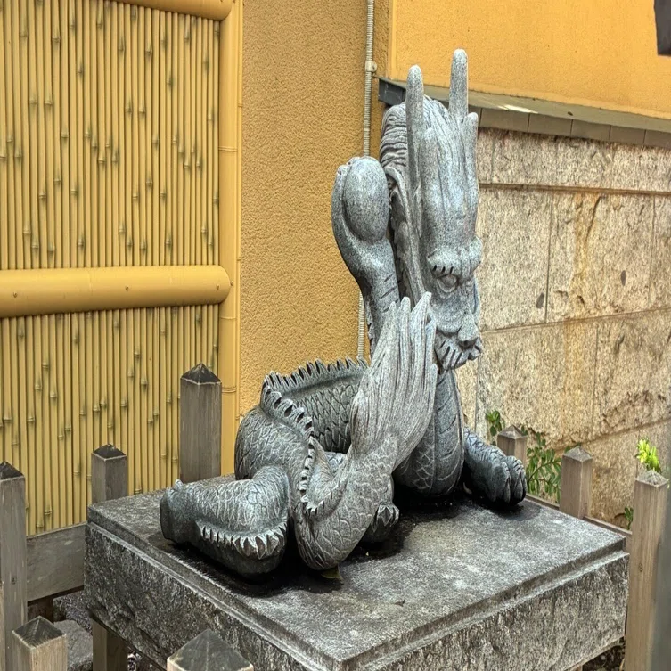 五龍神に守られる田無神社で、旅の無事を祈る｜traveler2025