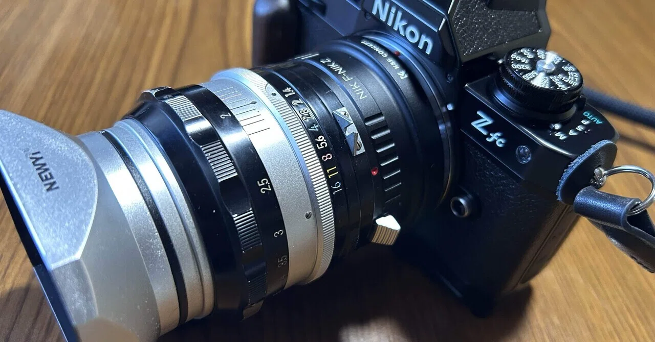 現代のミラーレスNikon Zfcに60年前のレンズを装着｜SuzukenSambar