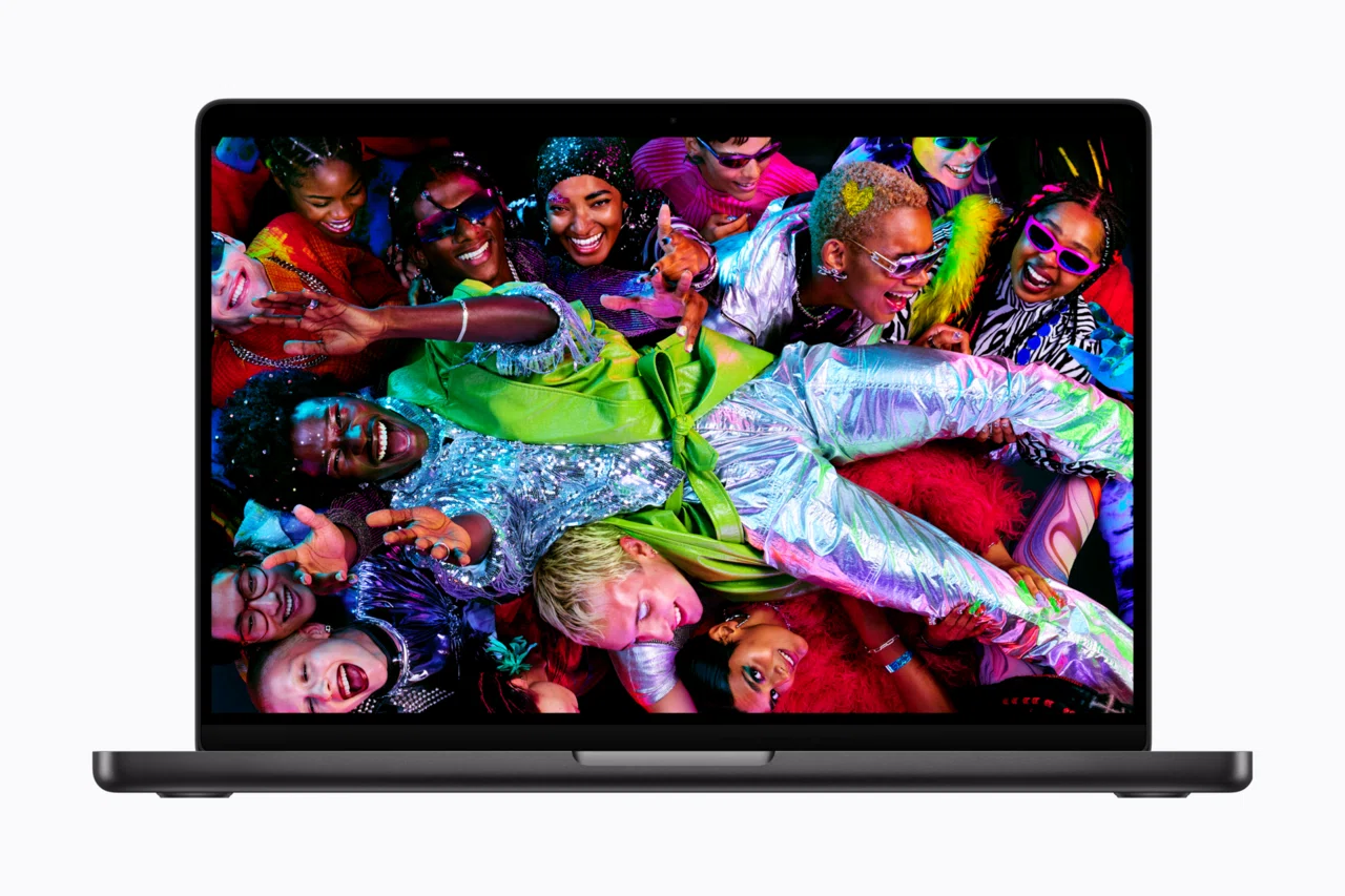 Apple、新しいMacBook製品群とDisplay2種を発表。 / サンデーAFJ号外