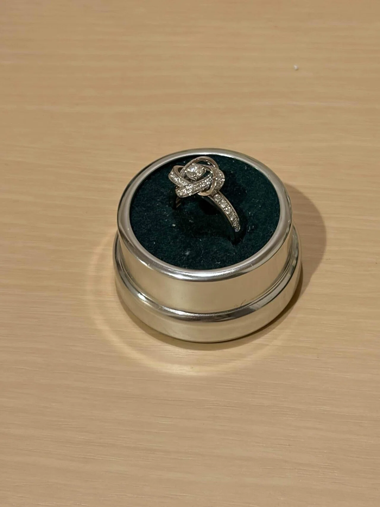 1年着用レビュー💎】ブシュロン「ピヴォワンヌ」を婚約指輪に選んだ