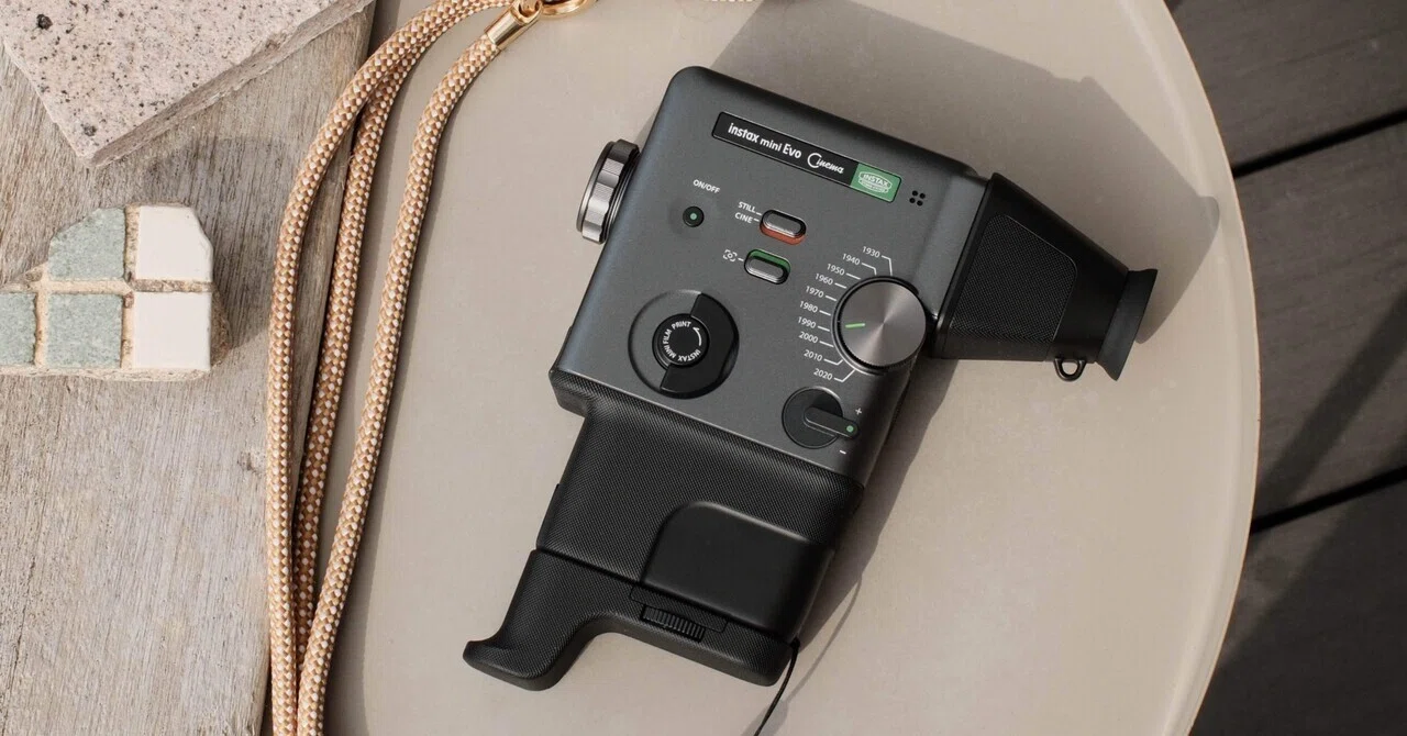 Emo Camera Header Goodbye, 50,000 Yen 'Emo Camera'. Why I Sold the instax mini Evo Cinema ...