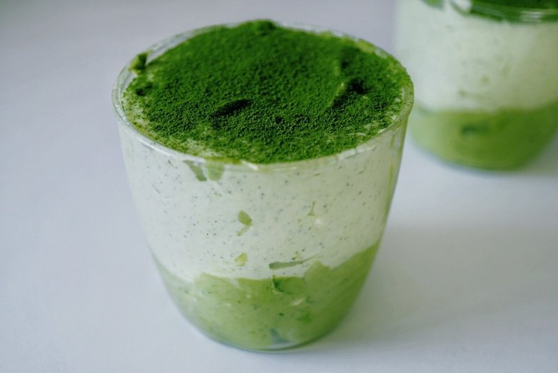 材料4つだけ 濃厚すぎる2層の抹茶カップチーズケーキの作り方 なまっちゃ Note